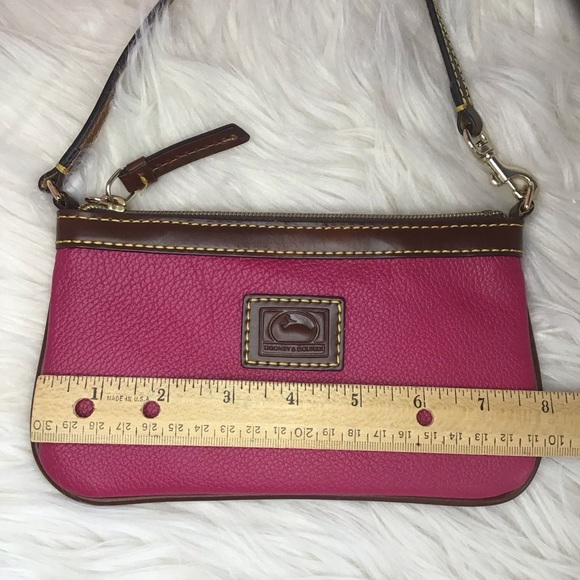 Dooney large slim wristlet pebble leather wallet clutch